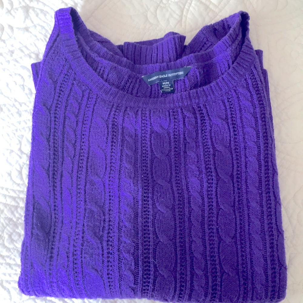 Long sleeve cable knit sweater